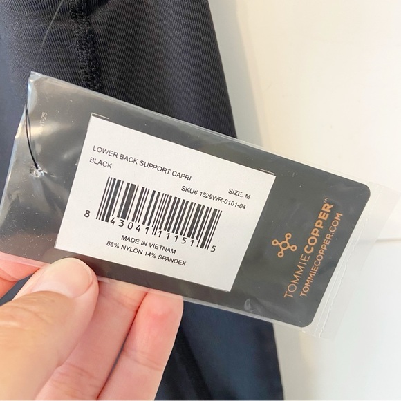 NWTs Tommie Copper | Women’s Lower Back Support Capri In Black Size Medium - Picture 5 of 8